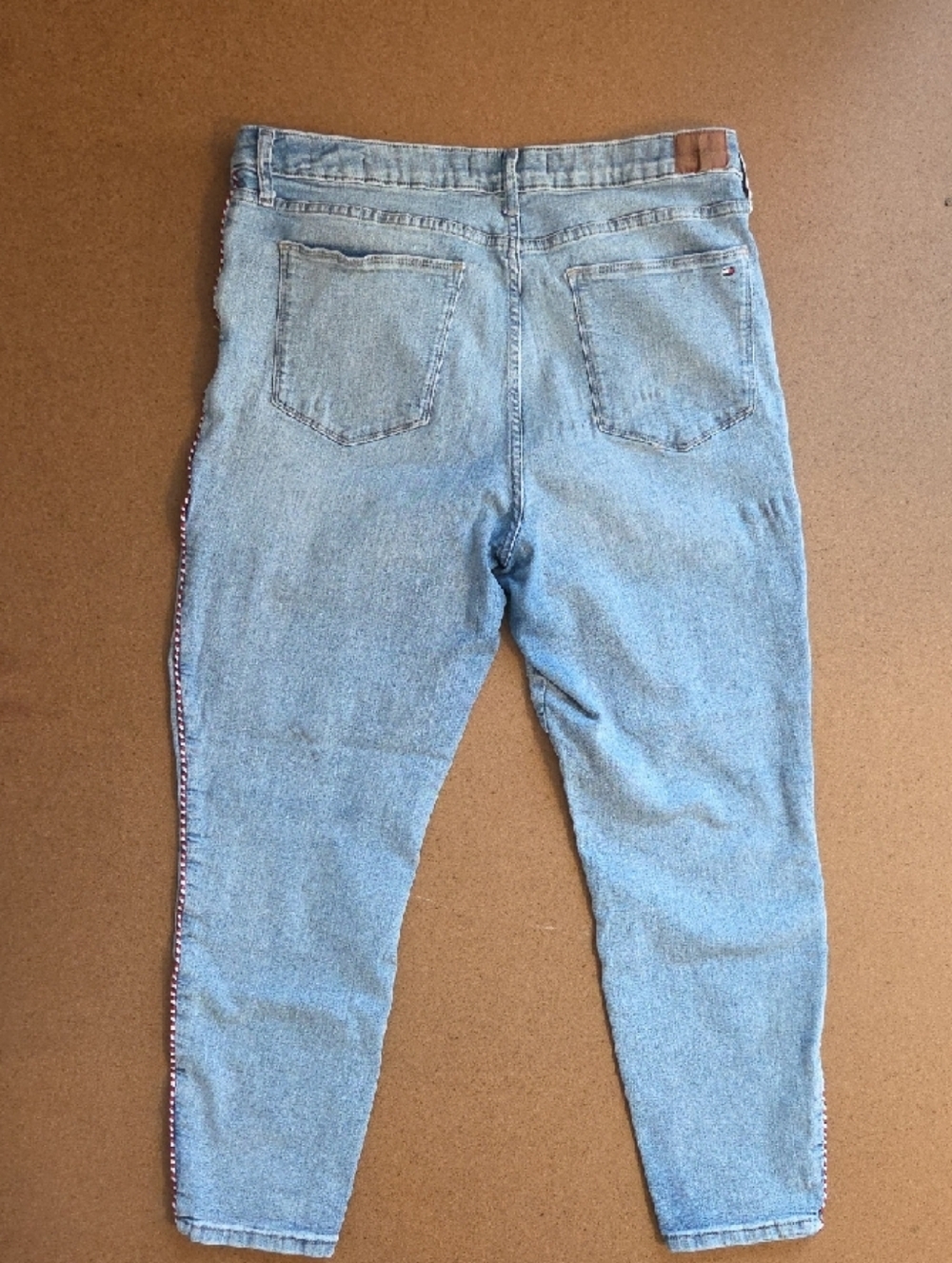 Tommy Hilfiger Light Blue Skinny Jeans with Red-White Side Trim - Picture 3 of 3